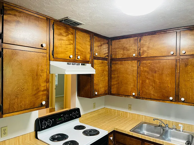 1230 Alachua Ave — Photo 6