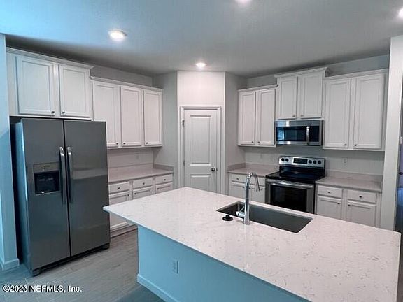 3rd image of 3077 CROSSFIELD Drive