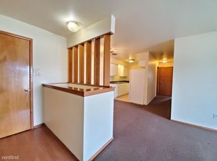 3760 S 43rd St APT 19, Milwaukee, WI 53220