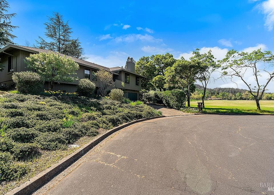 1st image of 549 Catherine Court