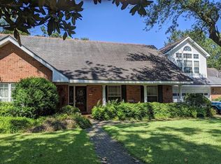 9001 Tanglewild Pl, River Ridge, LA 70123