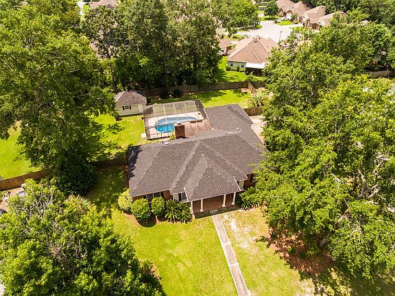 2nd image of 3700 Cambridge Dr