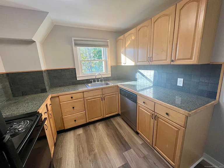 8 Burgeville Ct — Photo 7