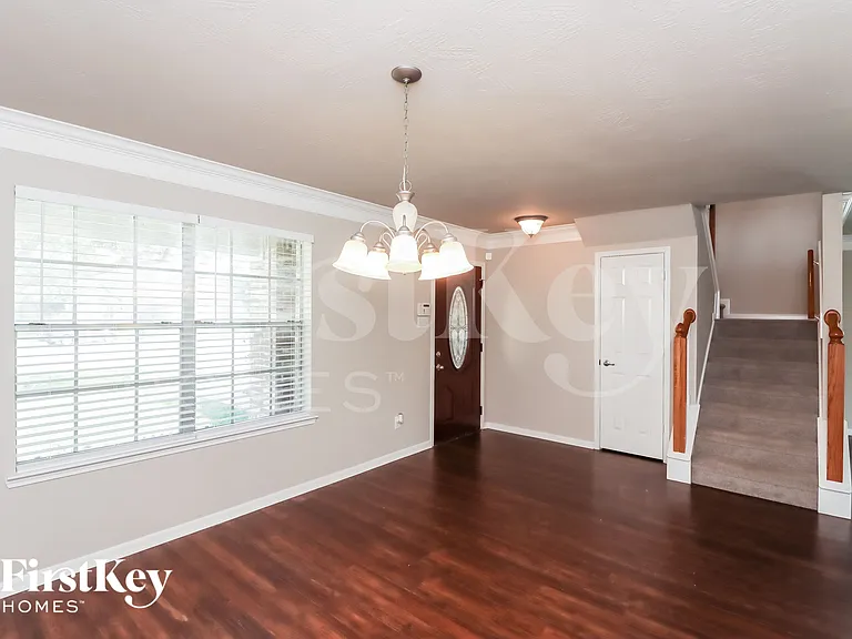 7811 Brookfield St — Photo 4