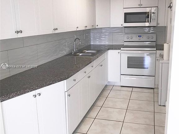 5th image of 10000 NW 80th Ct APT 2456