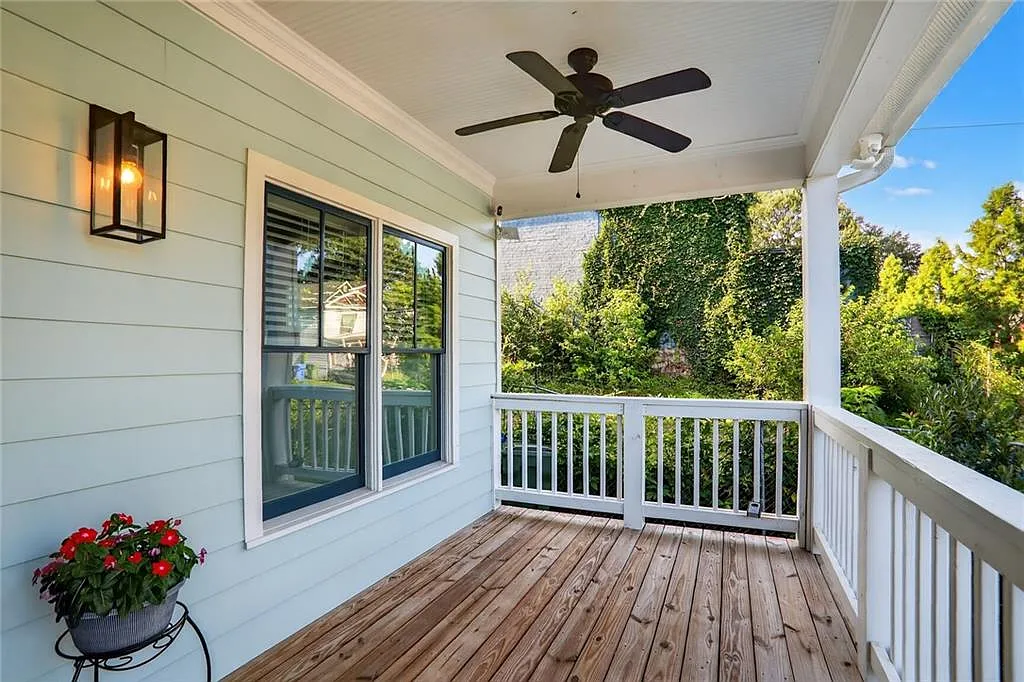 3 bed, 3.0 bath, $3,400 — Photo 2