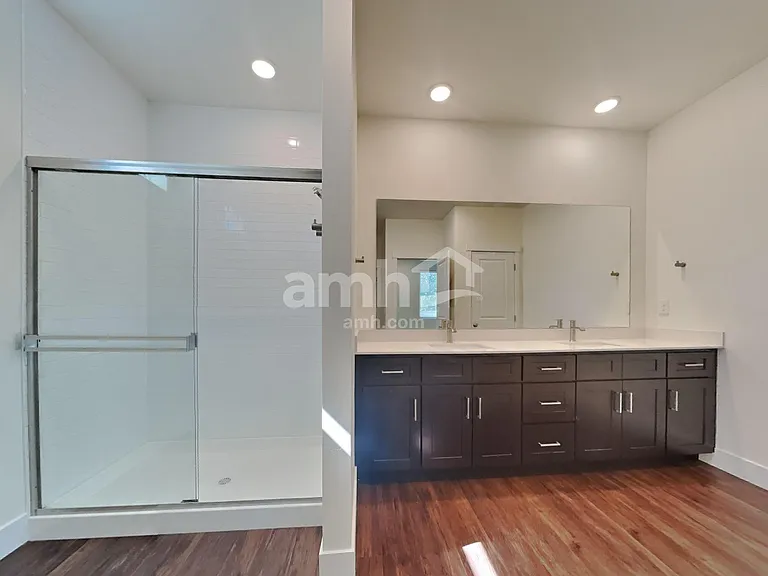 1546 N Alderleaf Ave — Photo 15