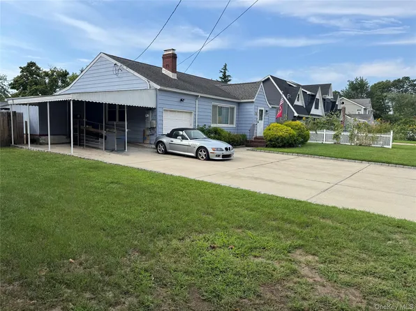 1603 2nd Street, West Babylon, NY 11704