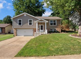 443 Talbert Ct, Ballwin, MO 63021