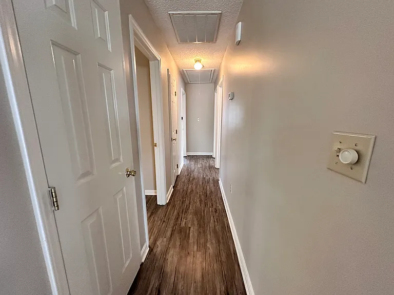 6536 Valene Ct — Photo 9