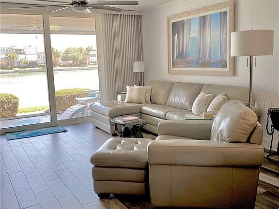 5th image of 7625 Sun Island Dr S APT 102