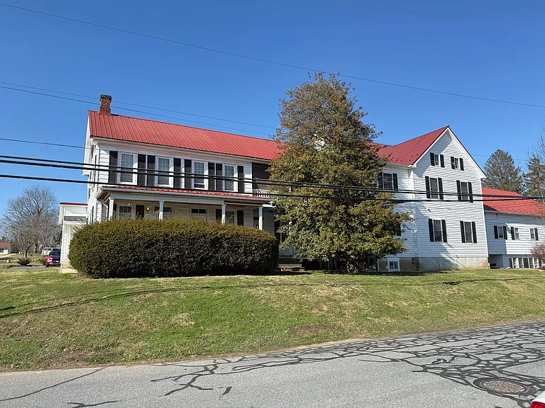 135 W. Charlotte St. — Photo 14