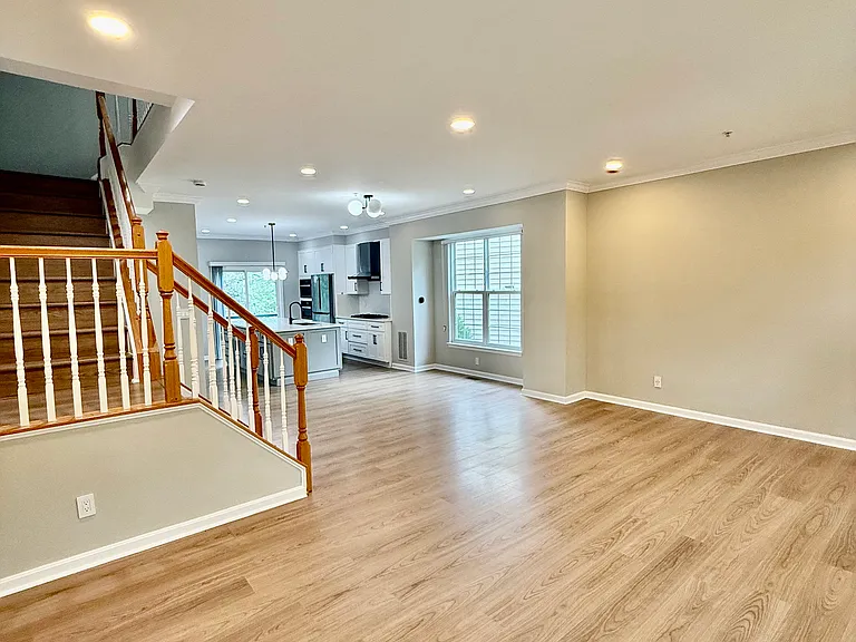 9730 Washingtonian Blvd — Photo 18