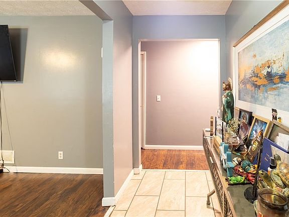 2nd image of 1535 Flat Shoals Rd SW