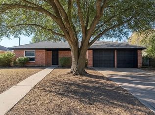 2925 Robertson Dr, Abilene, TX 79606