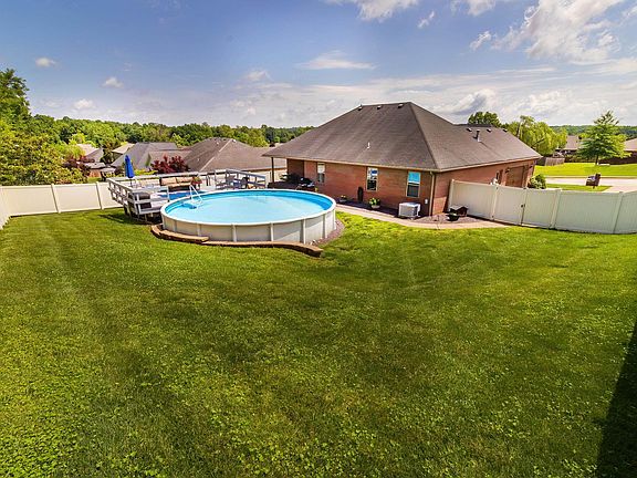4th image of 9030 Big Hill Dr
