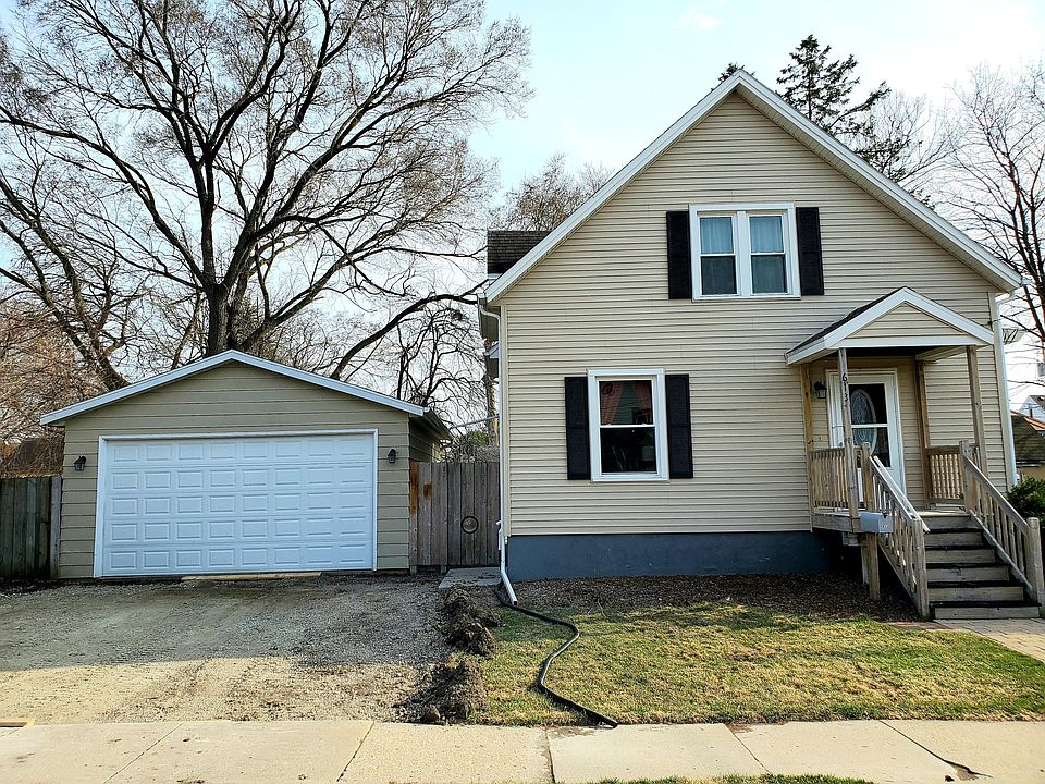 1st image of 613 W Green St