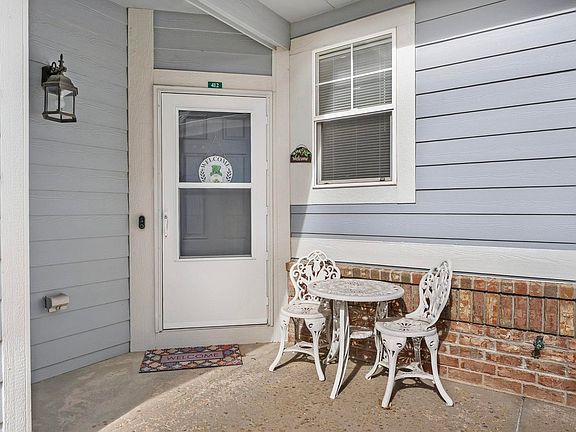 3rd image of 4672 W 20th St Rd #4-412