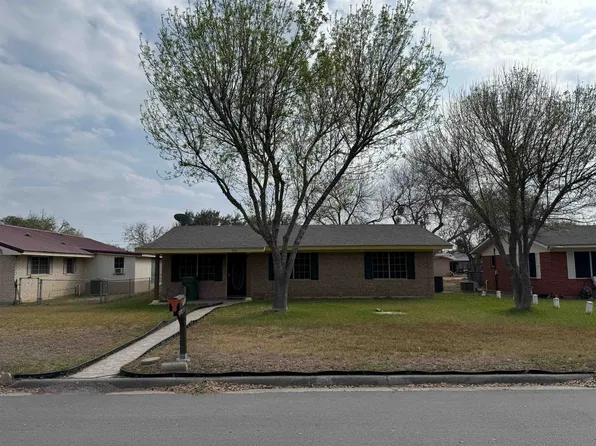 703 W Viggo St, Hebbronville, TX 78361
