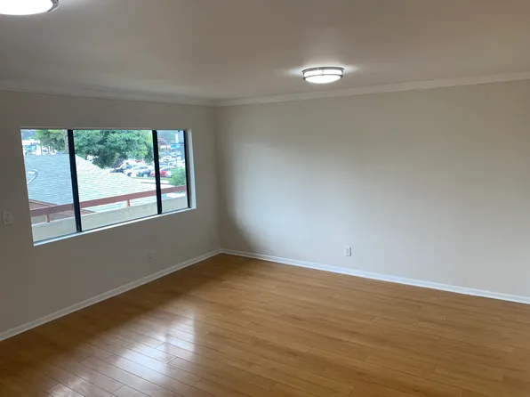 123 W Chevy Chase Dr, Glendale, CA 91204