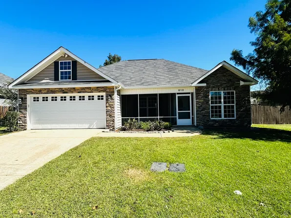 610 Amherst St, Kathleen, GA 31047