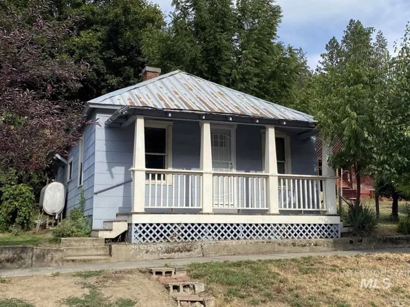 628 Main St, Orofino, ID 83544