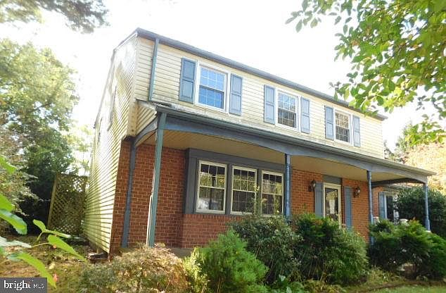 1st image of 517 Applewood Dr