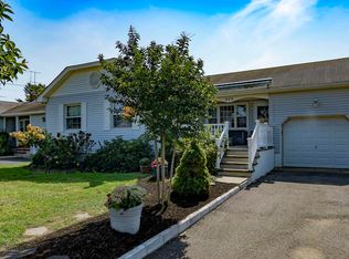 929 Claridge Dr, Spring Lake, NJ 07762