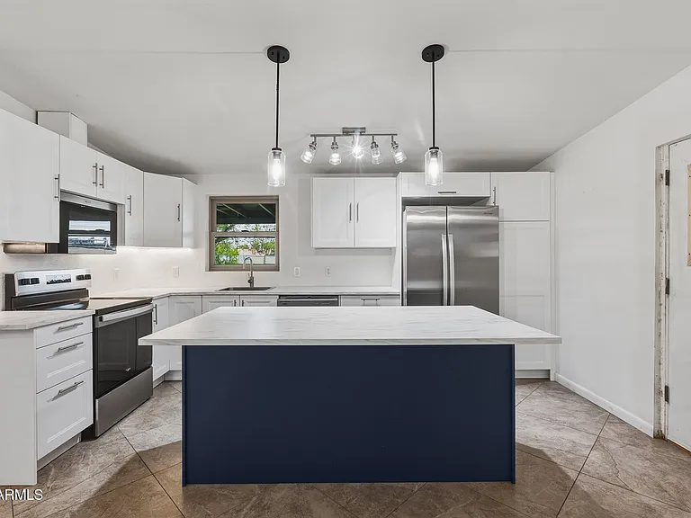1620 W Roeser Rd — Photo 14