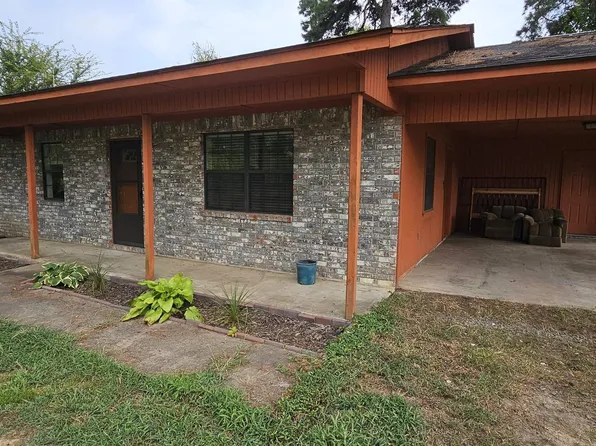 303 Dodson Ln, Russellville, AR 72802