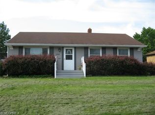 11041 Riveredge Dr, Parma, OH 44130