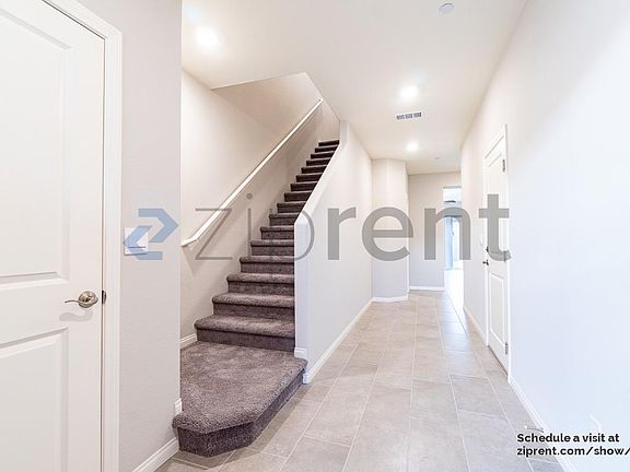 5th image of 338 Spring Dove Ave