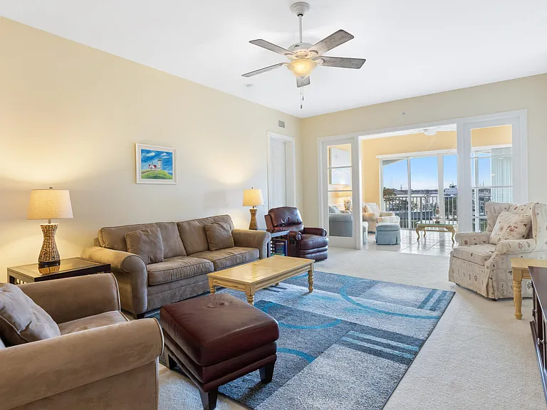33 Harbour Isle Dr #201 — Photo 10