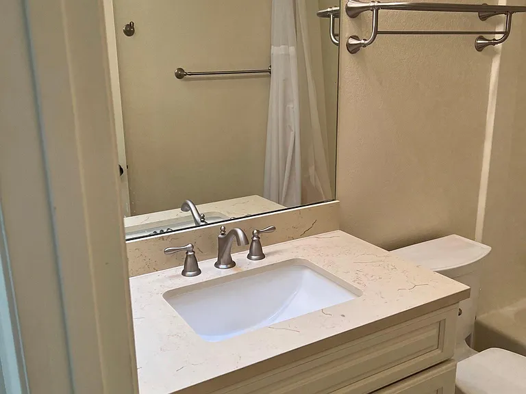 650 W Gonzales Rd #6 — Photo 7