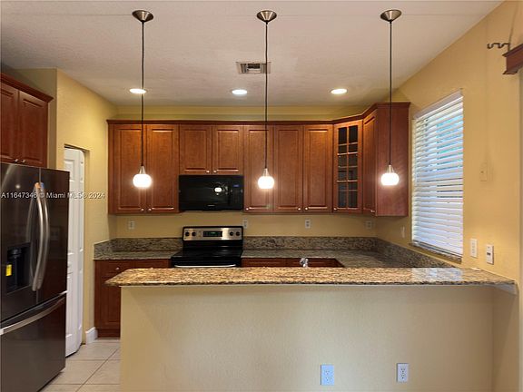 2nd image of 6519 Hidden Cove Dr
