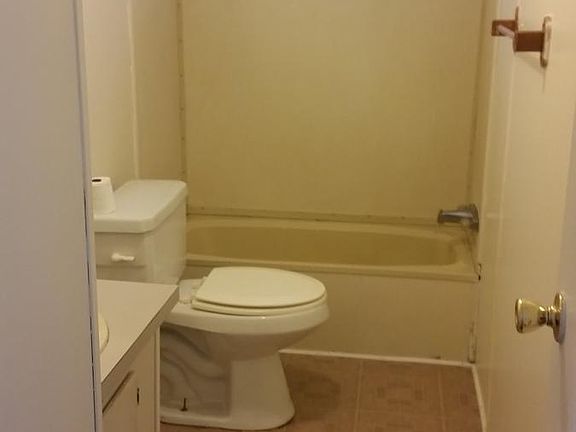 2nd bathroom