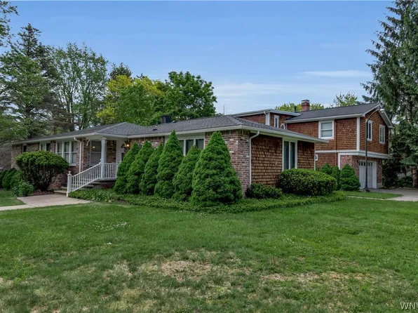 8165 Miles Rd, East Amherst, NY 14051