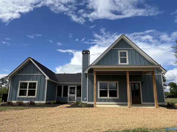 825 County Road 595, Cedar Bluff, AL 35959