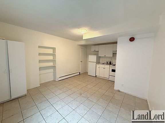 5th image of 198 Dunn Ave #203