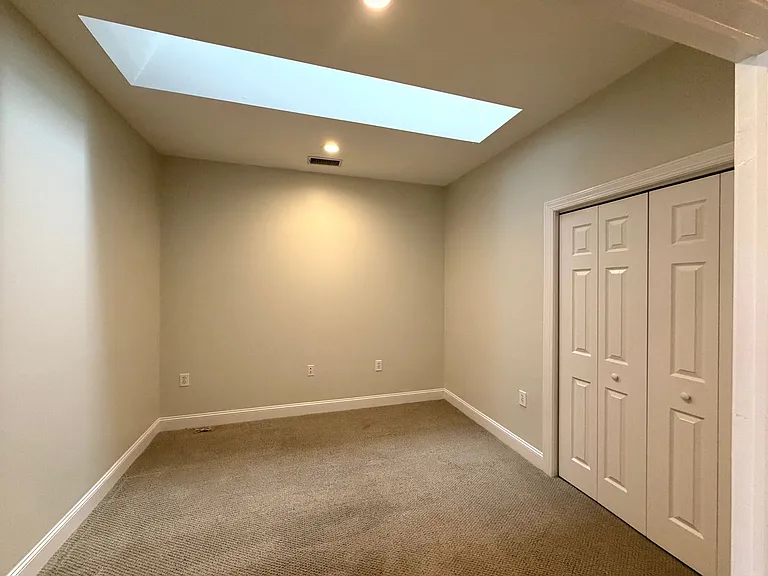 7759 Marymount Dr — Photo 11