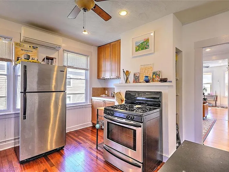 430 Morris Ave #2 — Photo 13