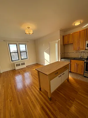 Rented by Otto Nielsen Realty | media 22