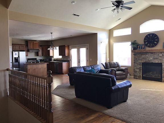 Family Room 1