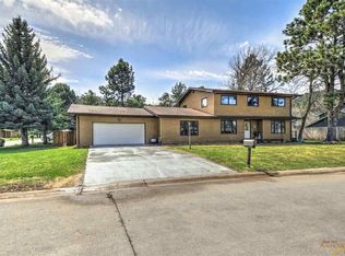 3601 Chapel Valley Rd, Rapid City, SD 57702