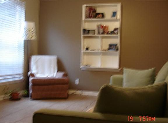 2nd image of 4107 Lewis Ln #B