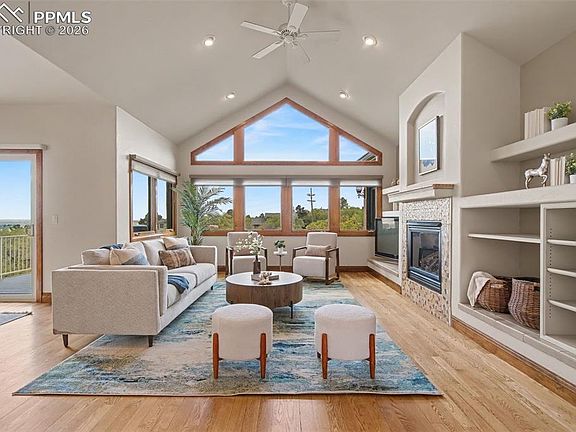 4th image of 4215 Star Ranch Rd
