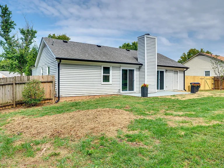 520 Riverview Dr — Photo 53