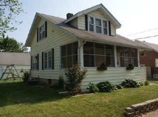 1312 Quincy St, Rockford, IL 61103