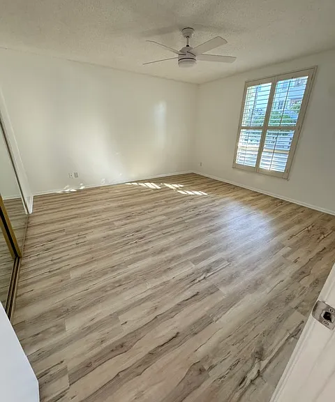 529 California Ave — Photo 6