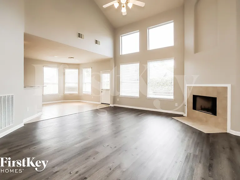 14419 Stonebury Trail Ln — Photo 4